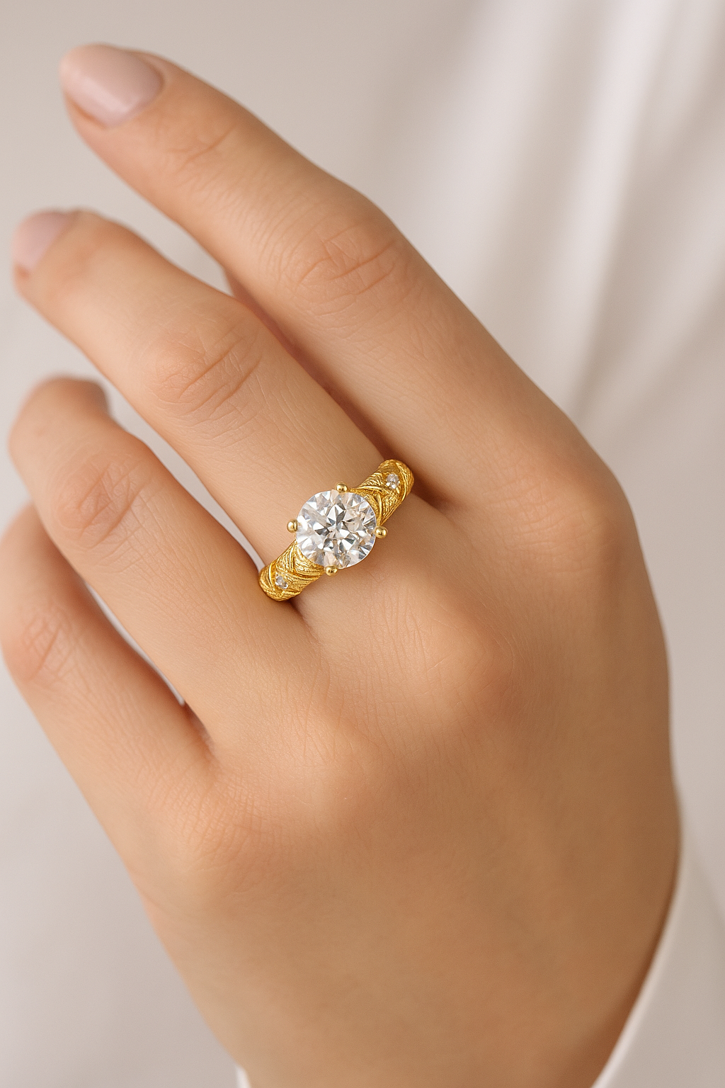 #BJ0006# Ring with Zircon Stone – Elegant Solitaire Design
