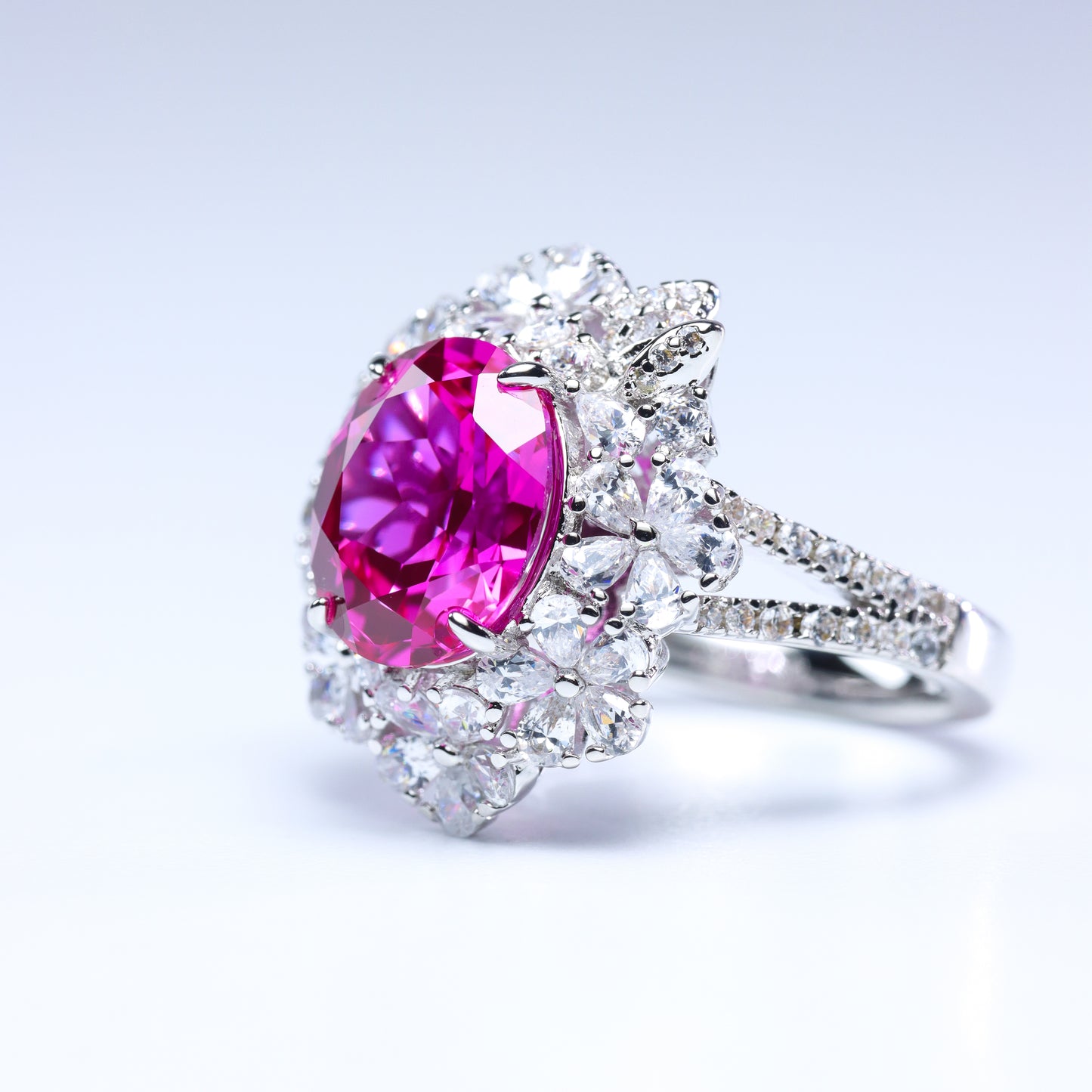 #HJ0085# Ring with Pink Oval Diamond & Zircon Accents