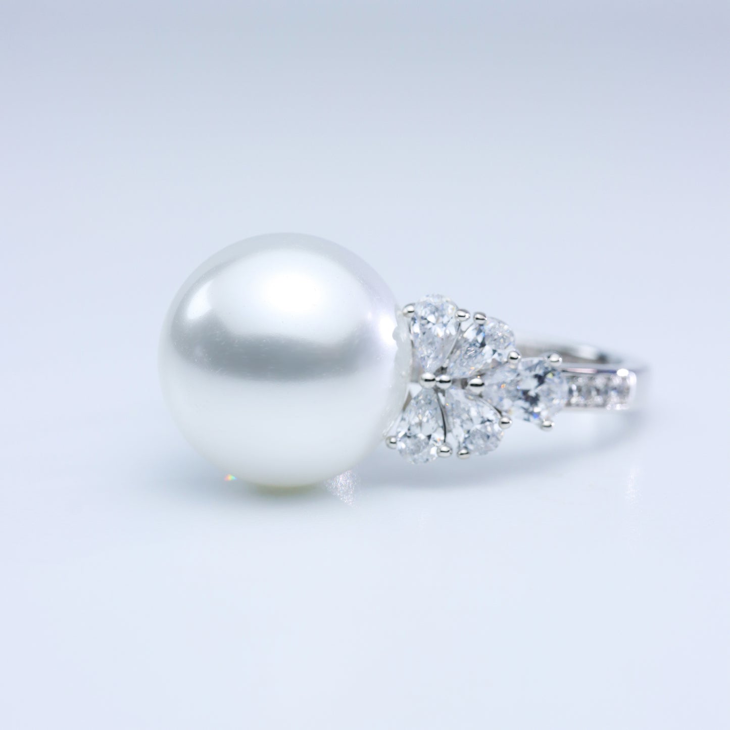 #JZ0127# Ring with White Pearl & Zircon Accents