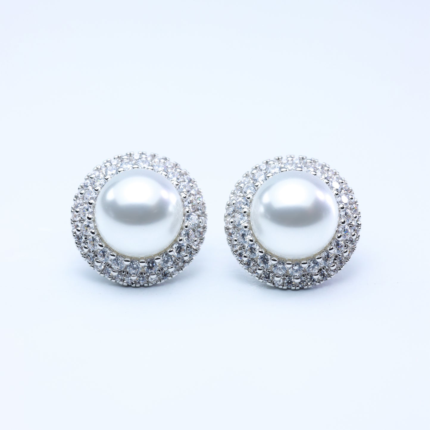 #ZE0130# Earrings with Australian White Pearl & Zircon Halo