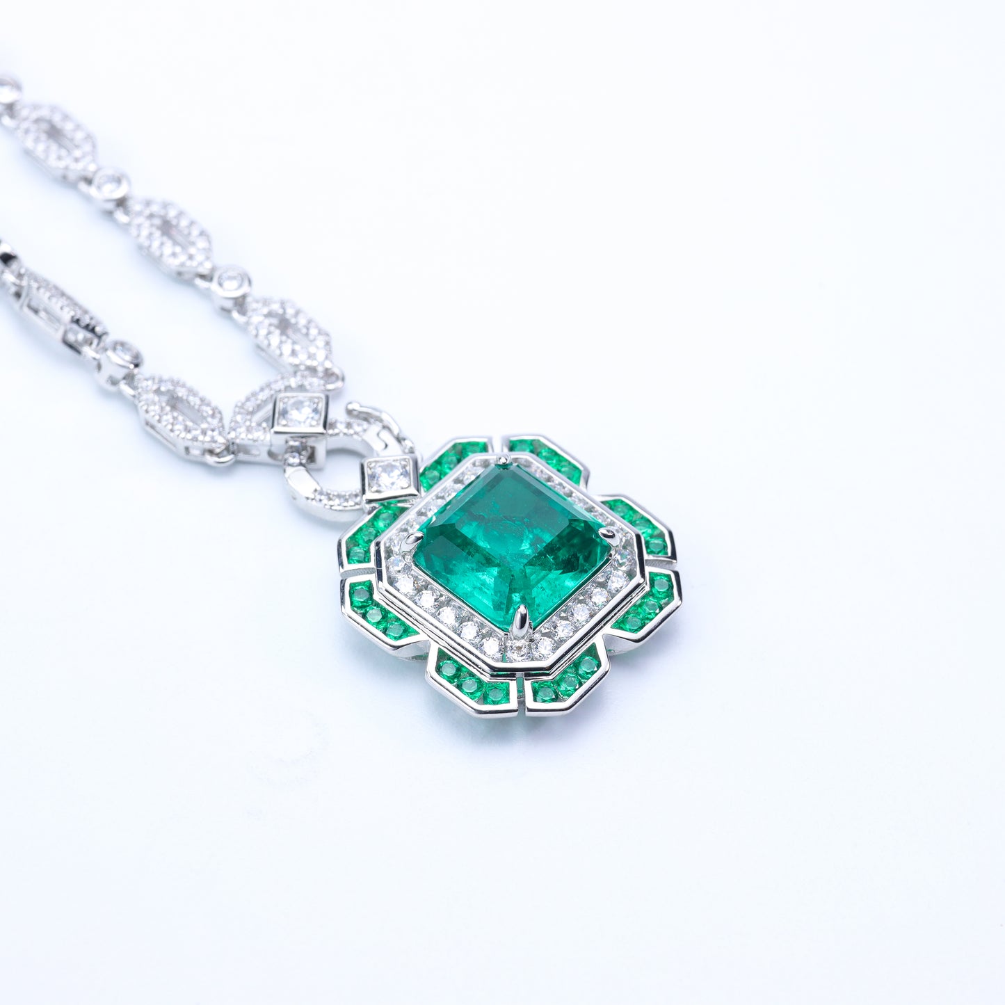 #LD0148# Necklace with Detachable Emerald Pendant & Zircon Accents