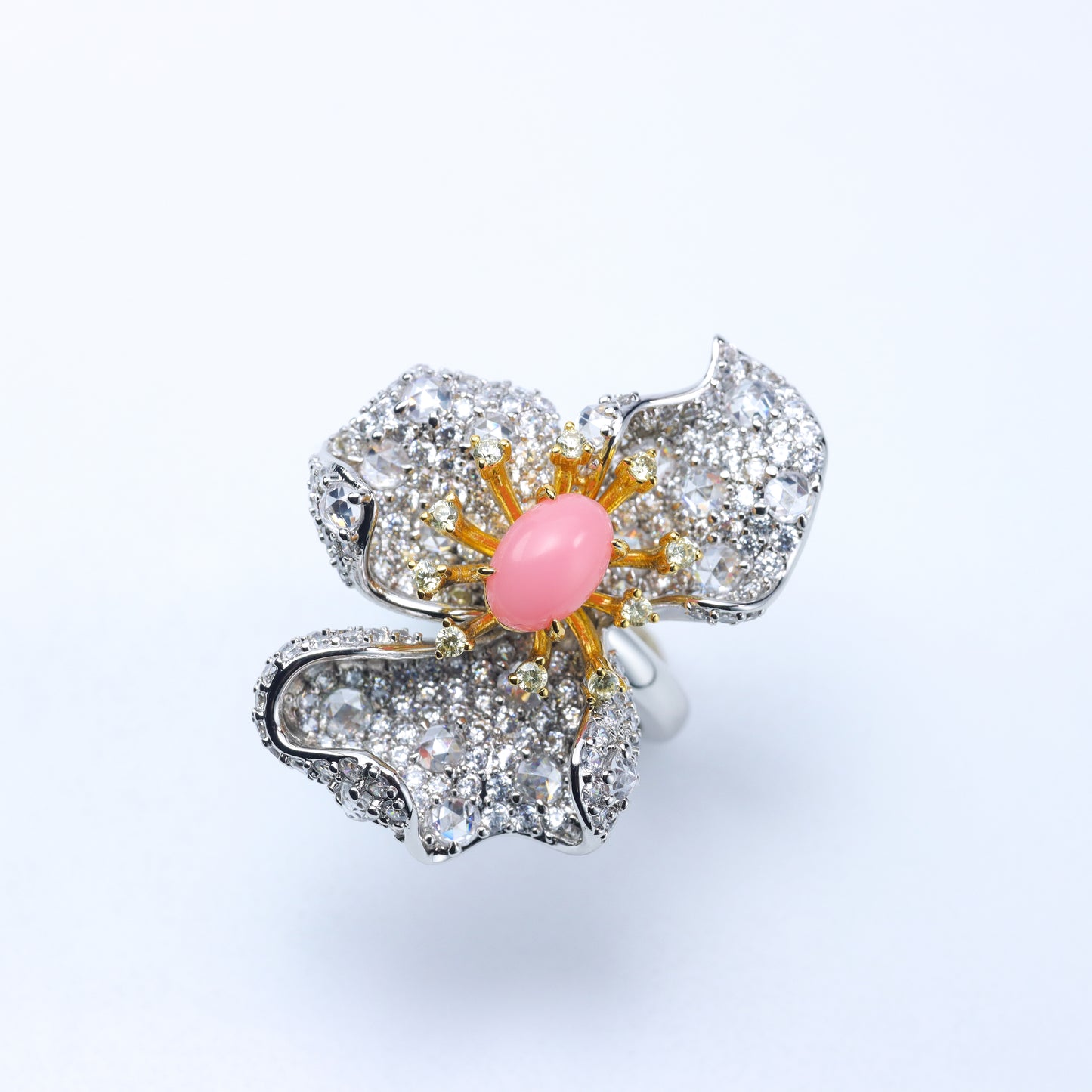 #FJ0061#  Ring with Pink Conch Pearl Center