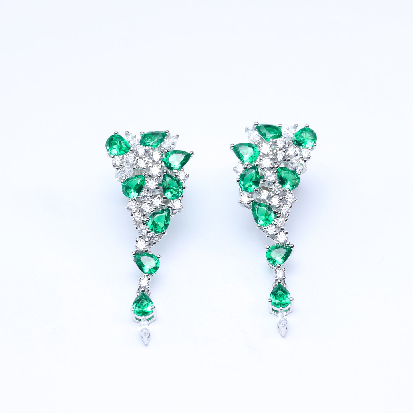 #LE0133# Ear Studs with Green Gemstone