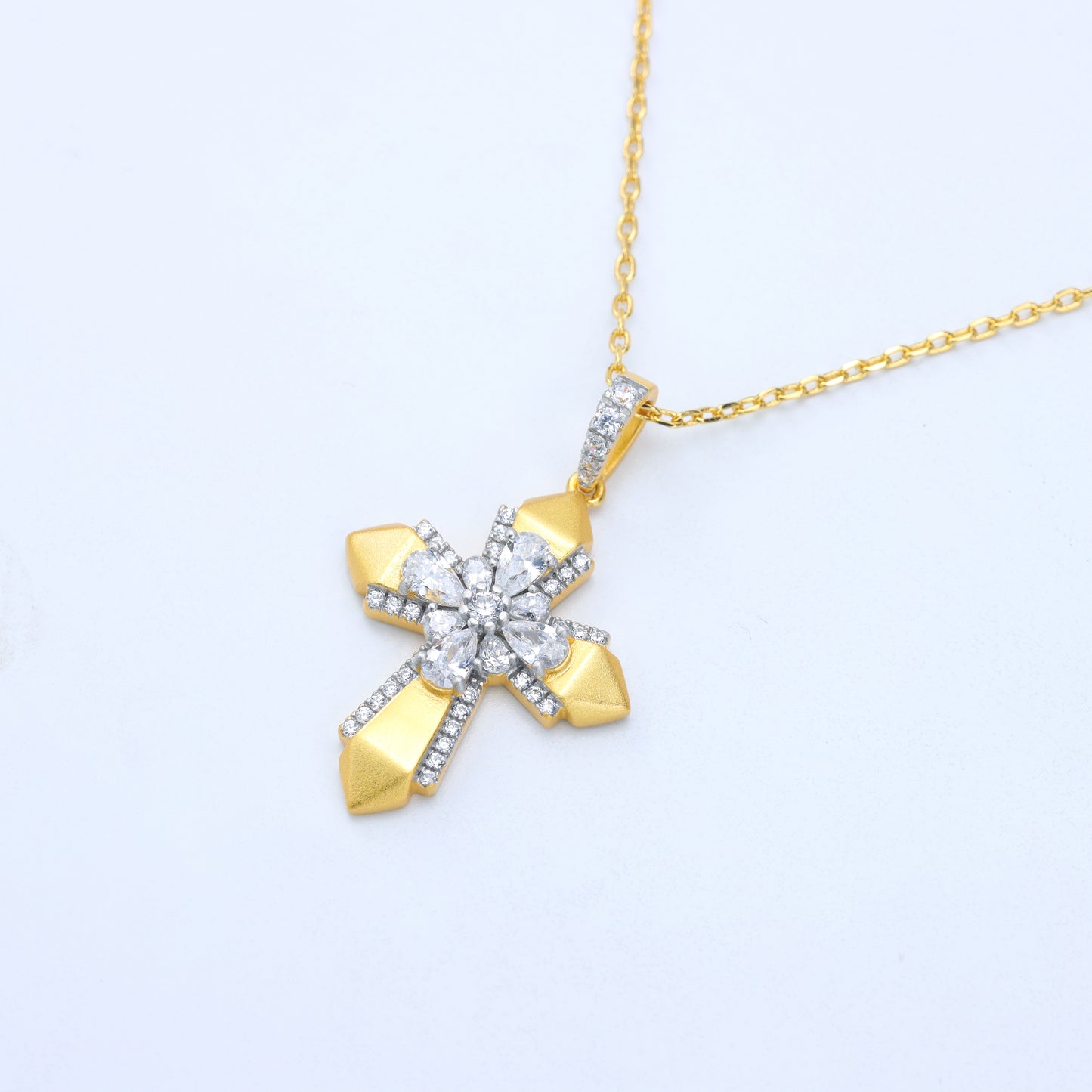 #BD0016#  Cross Pendant Necklace, including Chain