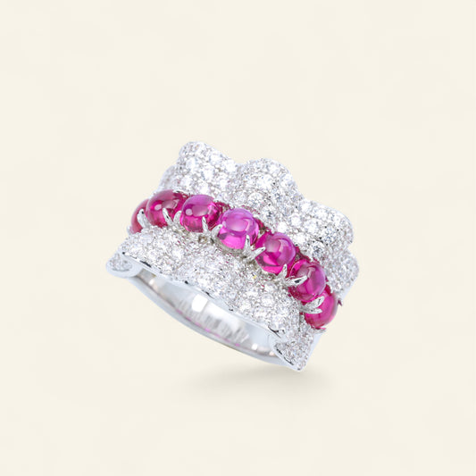 #HJ0190# Ring with Ruby Accents – Elegant Ruffle Waist Design