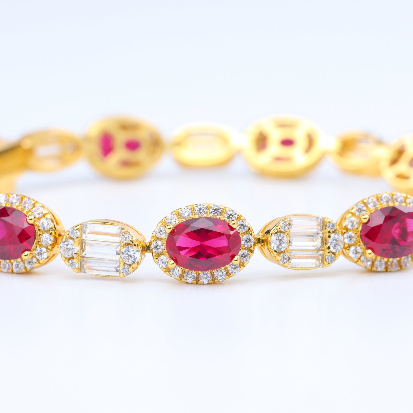 #B12305# Bracelet with Oval Cut Red Gemstone